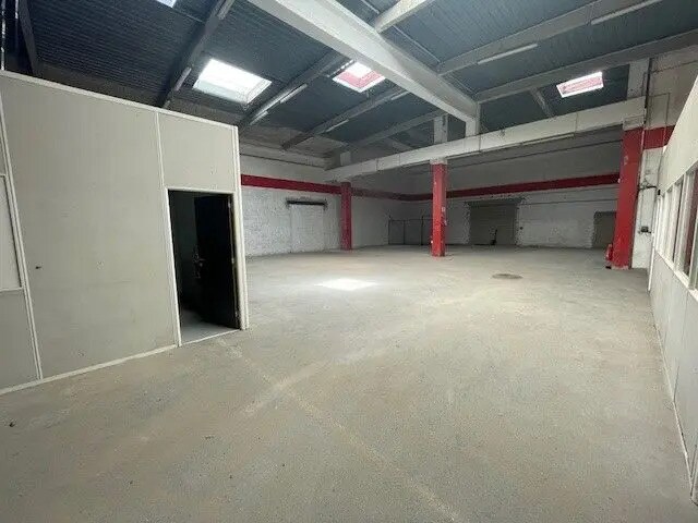 Office in Vitrolles to rent Building Photo- Image 1 of 6