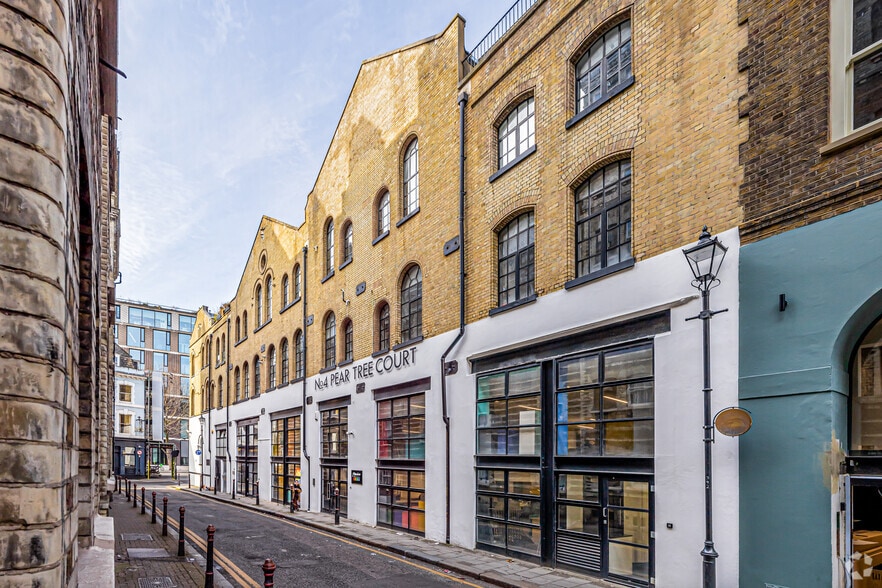 4 Pear Tree Ct, London for sale - Primary Photo - Image 1 of 1