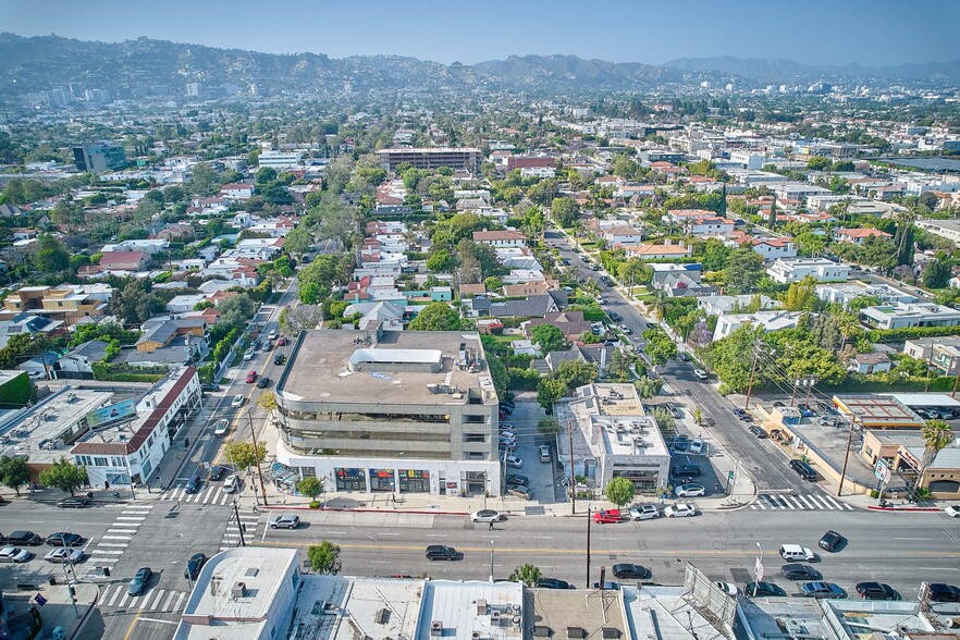 8055-8075 West 3rd Street portfolio of 2 properties for sale on LoopNet.co.uk - Aerial - Image 1 of 17