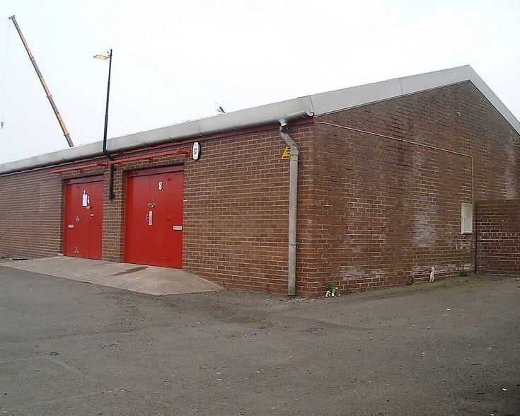 5-8 Castle Dr, Falkirk to rent - Building Photo - Image 3 of 3