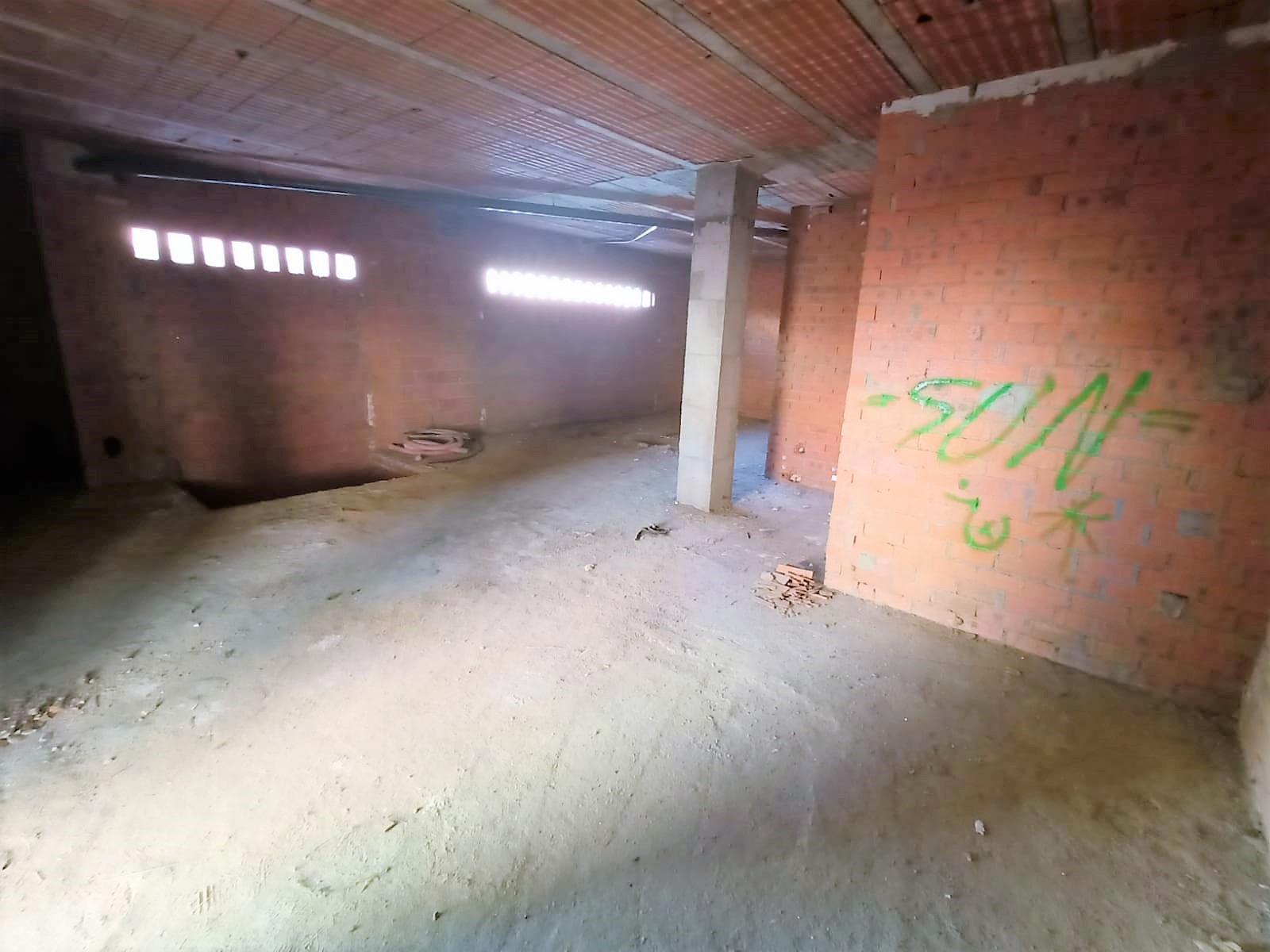 Retail in Cáceres, Cáceres to rent Building Photo- Image 1 of 5