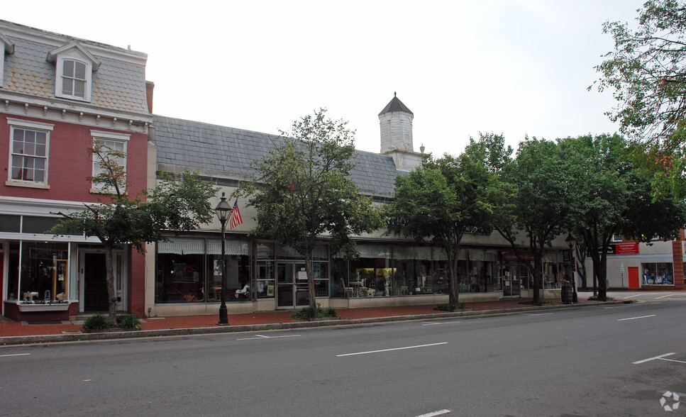 1001 Caroline St, Fredericksburg, VA for sale - Building Photo - Image 2 of 2