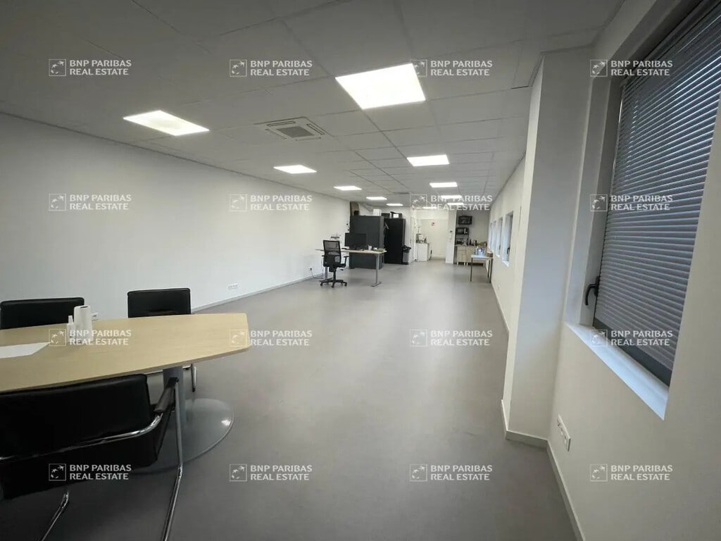 Vente Bureaux 52 m² à 132 m² - Photo 1