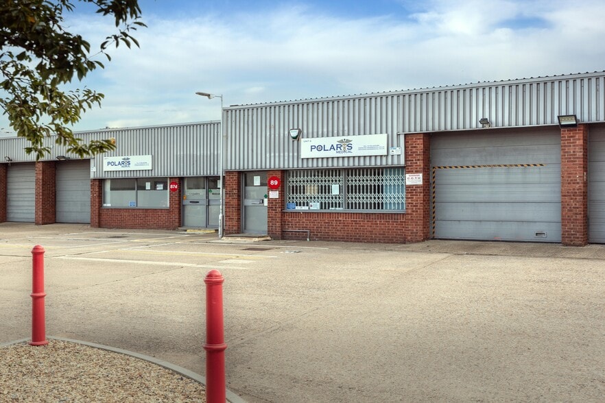 89-91 Whitby Rd, Slough to rent - Building Photo - Image 3 of 6