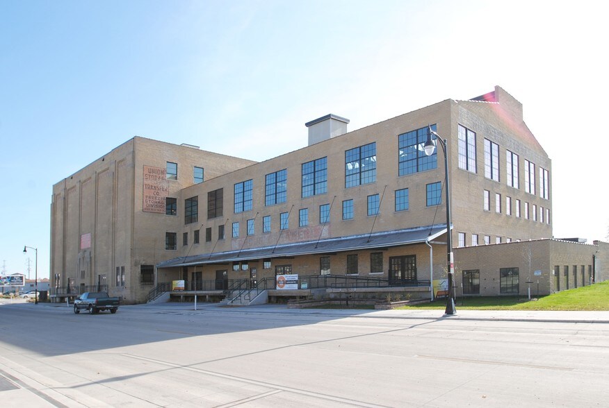 1100 Northern Pacific Ave N, Fargo, ND to rent - Building Photo - Image 3 of 3