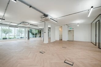 38-40 Southwark St, London to rent Interior Photo- Image 2 of 3