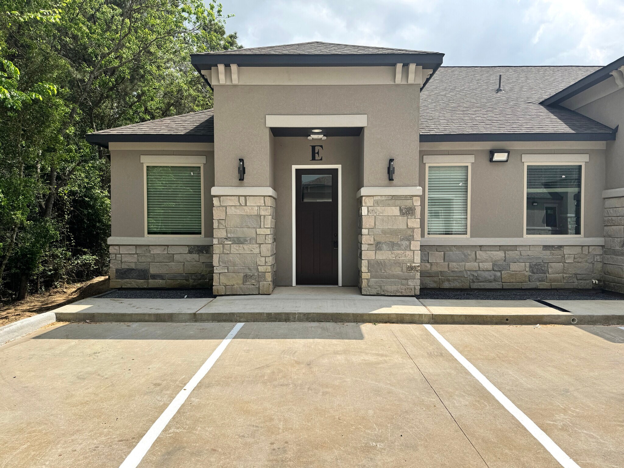 12410 Spring Cypress Rd, Tomball, TX to rent Building Photo- Image 1 of 15