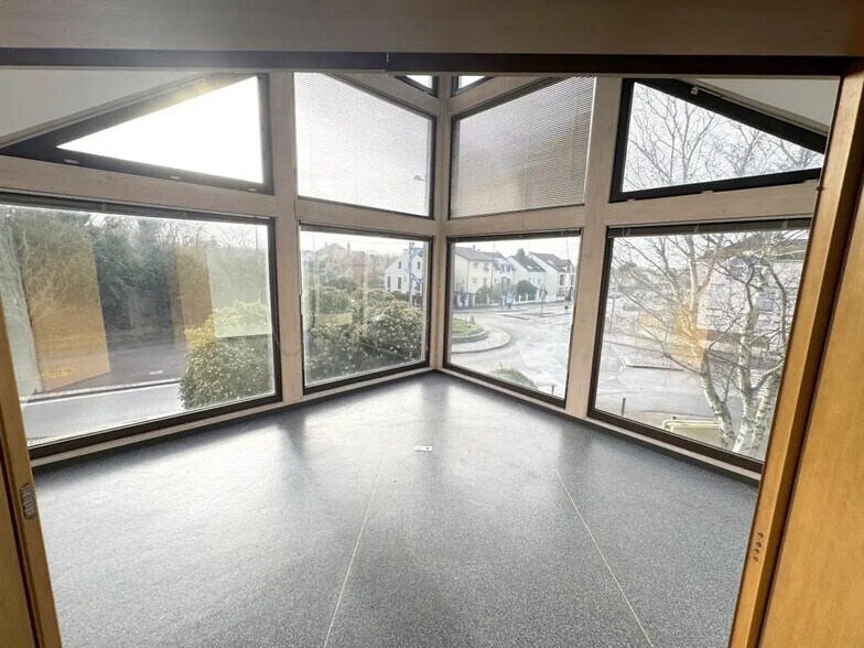 Office in Versailles to rent - Interior Photo - Image 3 of 12