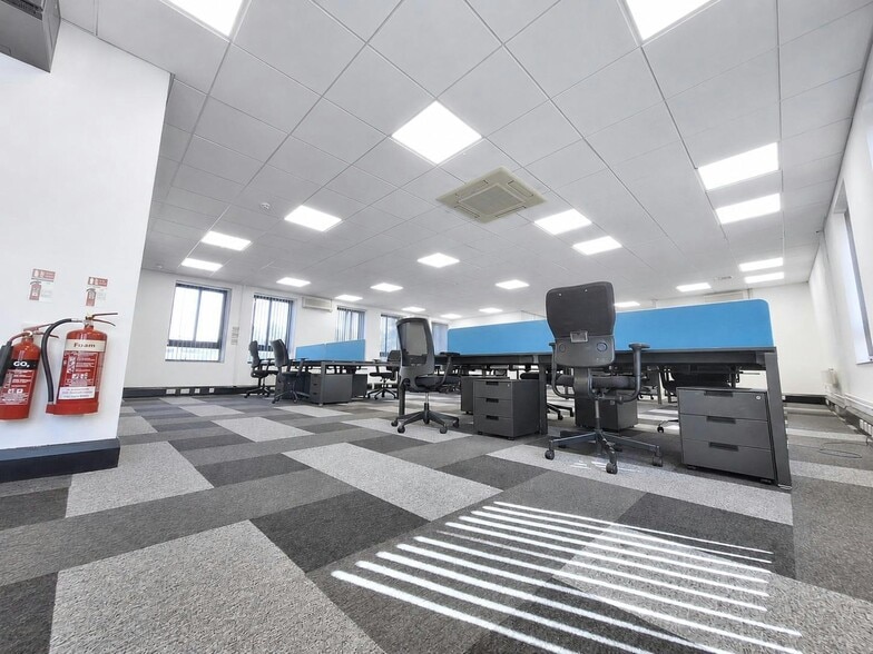 Columbus Quay, Liverpool to rent - Building Photo - Image 2 of 16