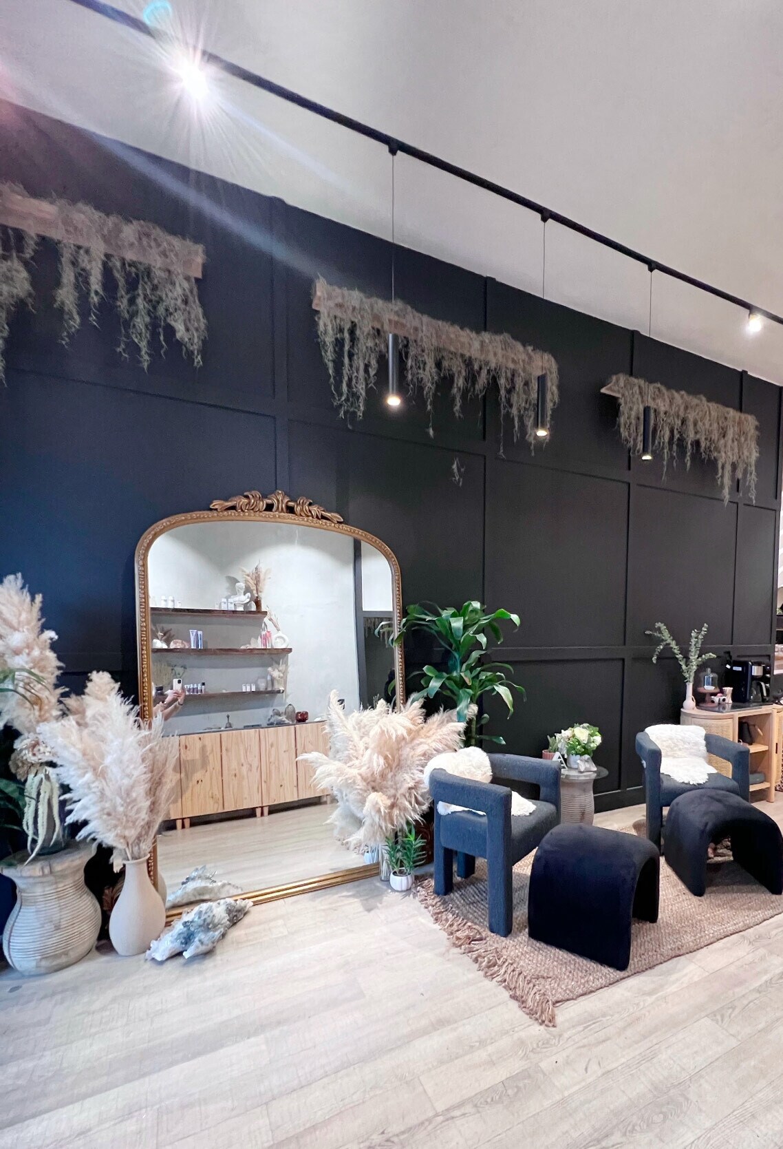 8513-8517 Santa Monica Blvd, West Hollywood, CA for sale Interior Photo- Image 1 of 1