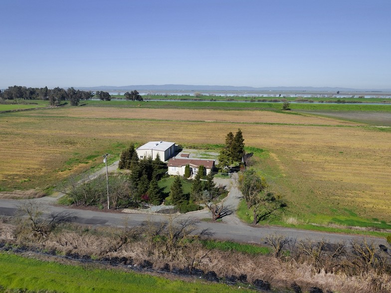 38998 Z Line Rd, Clarksburg, CA for sale - Primary Photo - Image 1 of 1