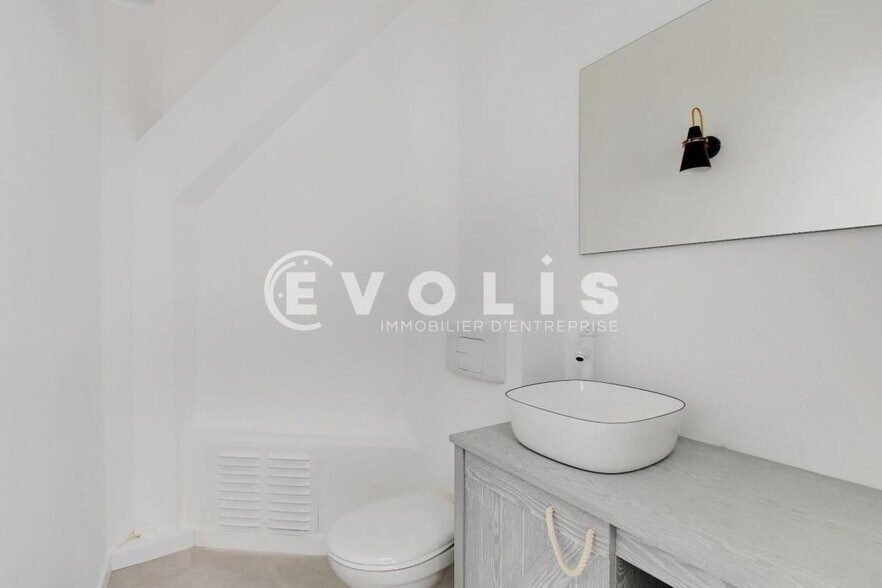 Office in Paris for sale - Interior Photo - Image 3 of 9