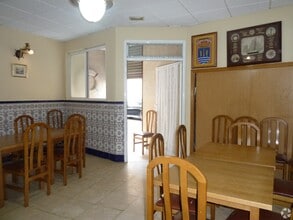 Retail in Azuqueca de Henares, Guadalajara to rent Interior Photo- Image 2 of 27