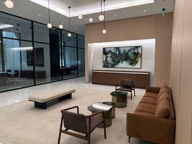 More details for 2 S Biscayne Blvd, Miami, FL - Office to Rent