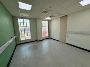 General Gordon Pl, London to rent Interior Photo- Image 2 of 9