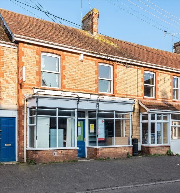 1-2 Taunton Rd, Bishops Lydeard for sale Primary Photo- Image 1 of 1