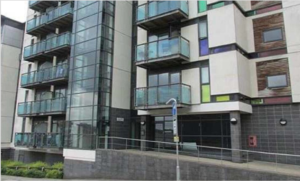 Skinner Ln, Leeds for sale - Primary Photo - Image 1 of 1