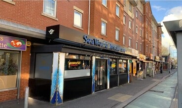 6-14 Wilmslow Rd, Manchester to rent Interior Photo- Image 1 of 7