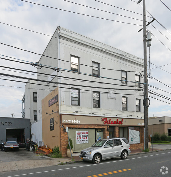 1230 Broadway, Hewlett, NY for sale - Primary Photo - Image 1 of 1