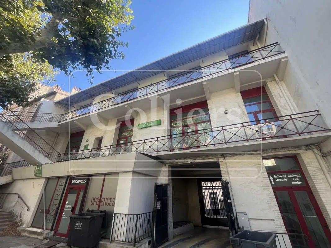 Office in Marseille to rent Building Photo- Image 1 of 5