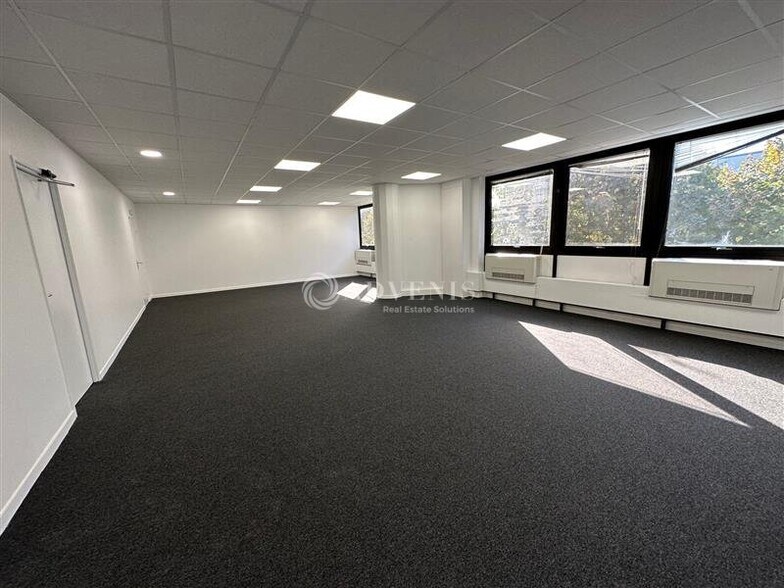 Office in Lognes to rent - Interior Photo - Image 3 of 8