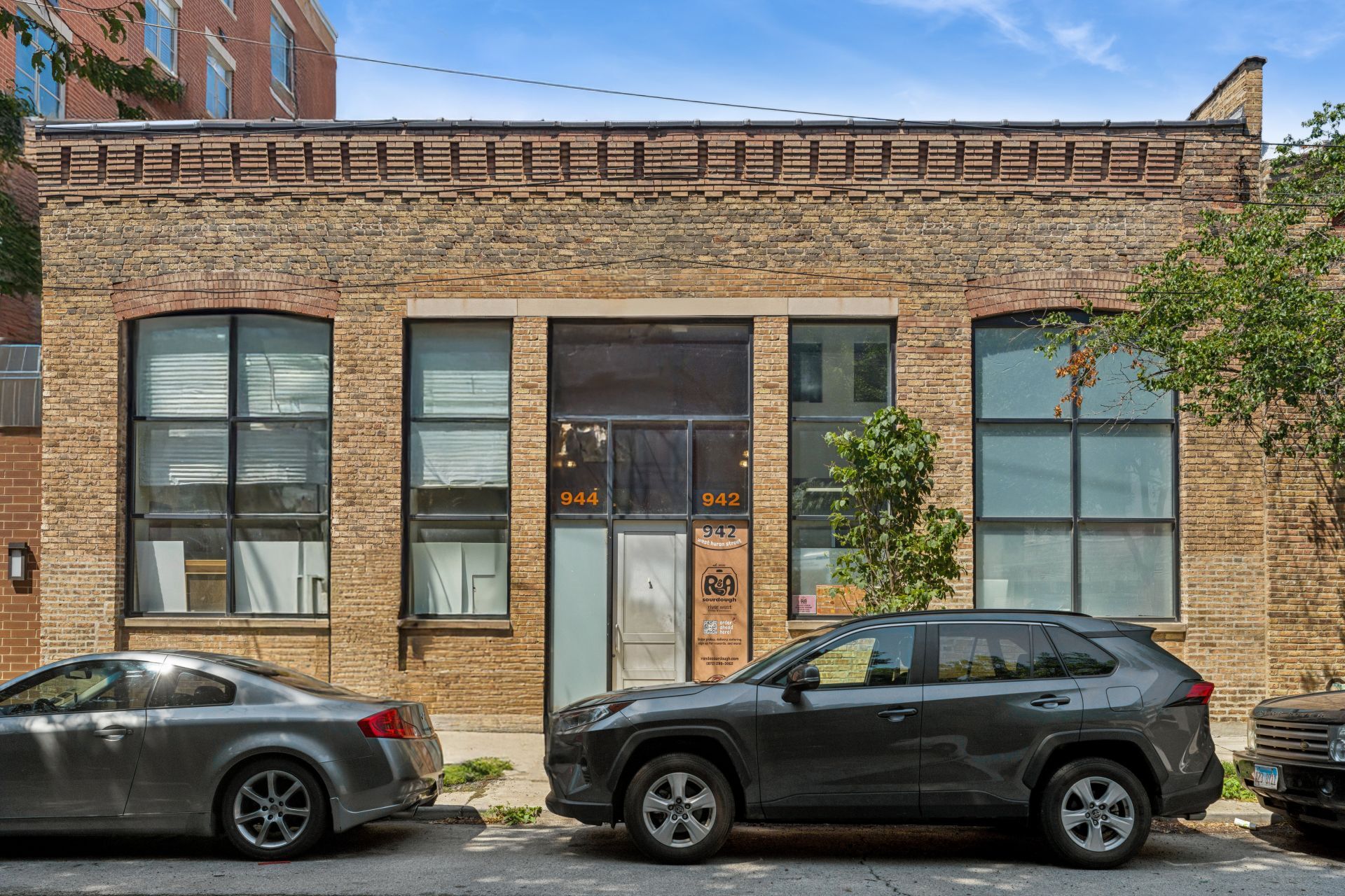 942-944 W Huron St, Chicago, IL for sale Building Photo- Image 1 of 51