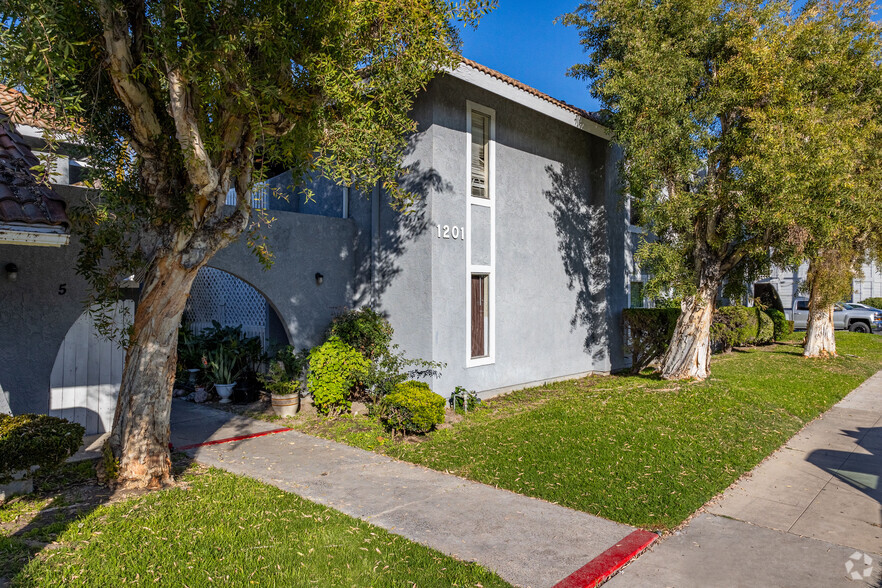 1201 W Diamond St, Anaheim, CA for sale - Building Photo - Image 1 of 1