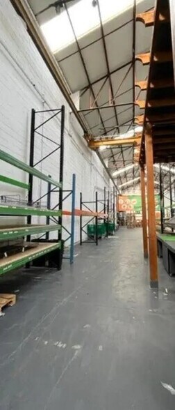 209-217 Avenue De La République, Épinay-sur-Seine to rent - Interior Photo - Image 3 of 6