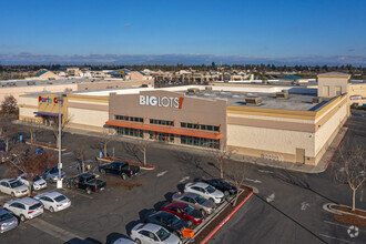 7370-7374 N Blackstone Ave, Fresno, CA for rent Building Photo- Image 1 of 6