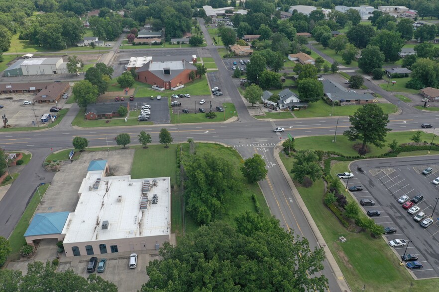 2203 W Main St, Russellville, AR for sale - Building Photo - Image 2 of 3