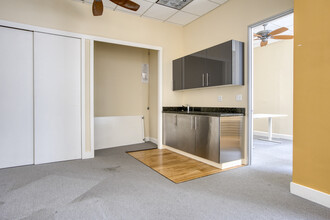 465 California St, San Francisco, CA for rent Interior Photo- Image 2 of 4