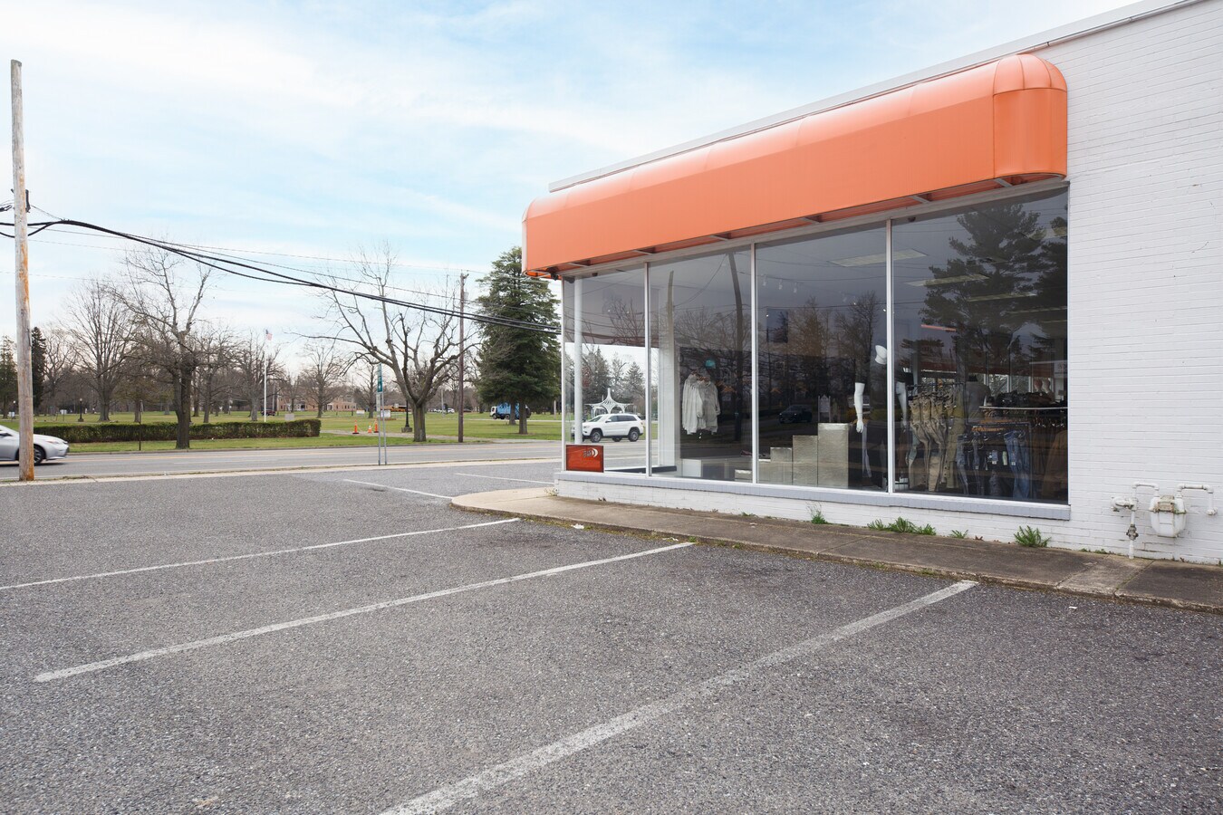 54 N Main Rd, Vineland 08360 UK