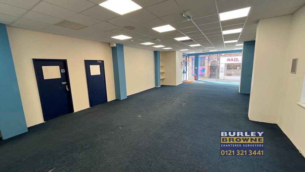 4-5 Market St, Tamworth to rent - Building Photo - Image 2 of 12
