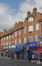 30 Golders Green Rd, London to rent Building Photo- Image 2 of 3