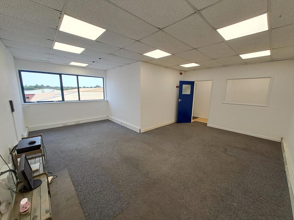 Works Rd, Letchworth Garden City, HRT SG6 1LA - Unit 16 - - Interior Photo - Image 1 of 1