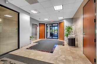 1751 S Naperville Rd, Wheaton, IL to rent Building Photo- Image 2 of 18