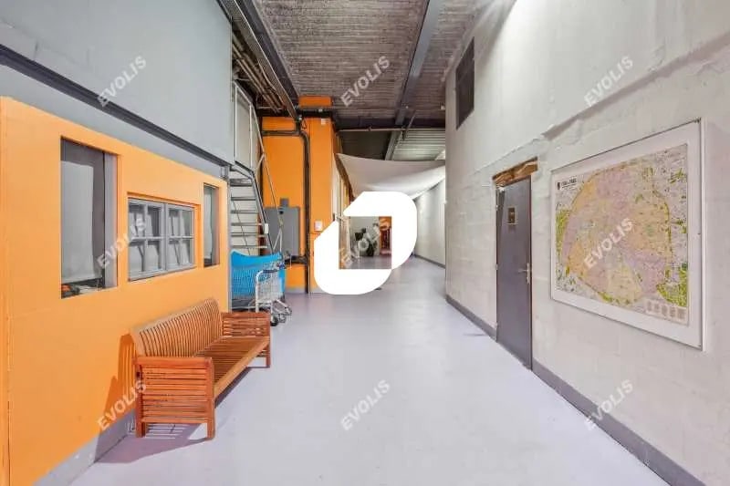 Vente Local d'activités 4 193 m² - Photo 1