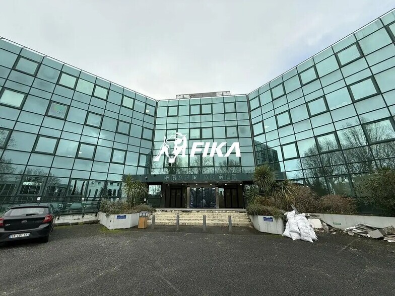 Office in Bruges to rent - Building Photo - Image 2 of 11