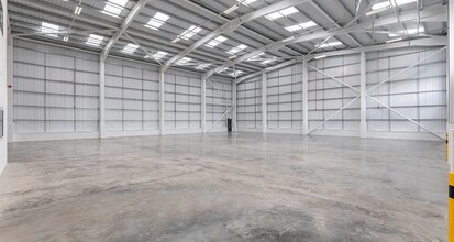 Cartersfield Rd, Waltham Abbey to rent Interior Photo- Image 2 of 5