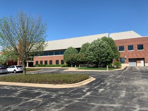 1800 S Oak St, Champaign, IL for rent Building Photo- Image 1 of 13