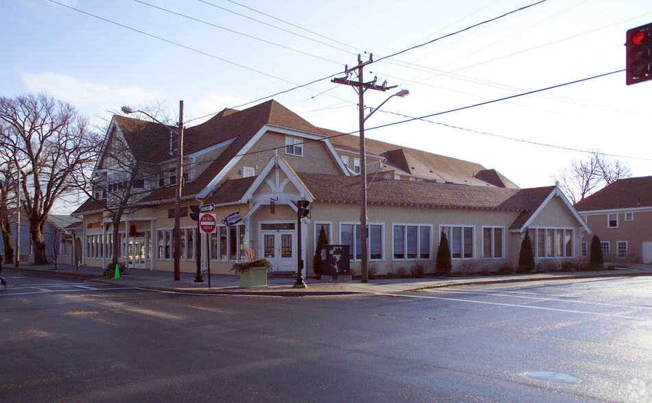 615 Main St, Hyannis, MA for rent - Primary Photo - Image 2 of 6