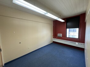 143-147 Essex St, Haverhill, MA for rent Interior Photo- Image 2 of 3