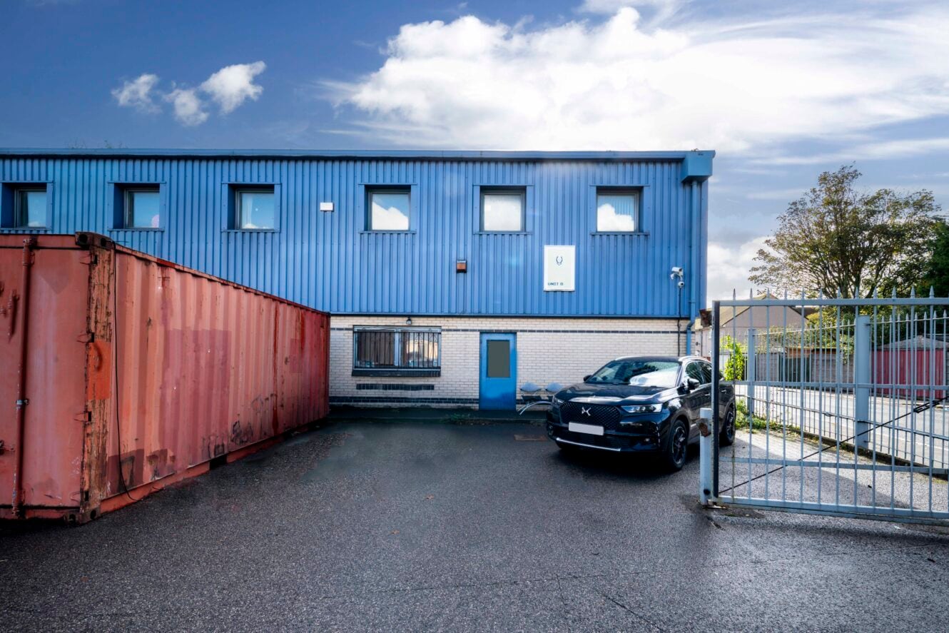 41 Butchers Rd, London to rent Building Photo- Image 1 of 3
