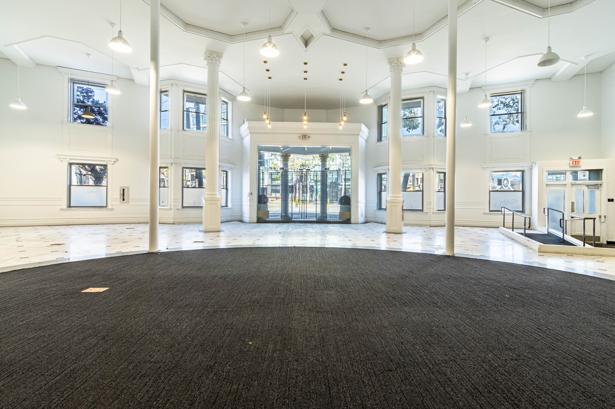 2095-2099 Market St, San Francisco, CA to rent Building Photo- Image 1 of 11