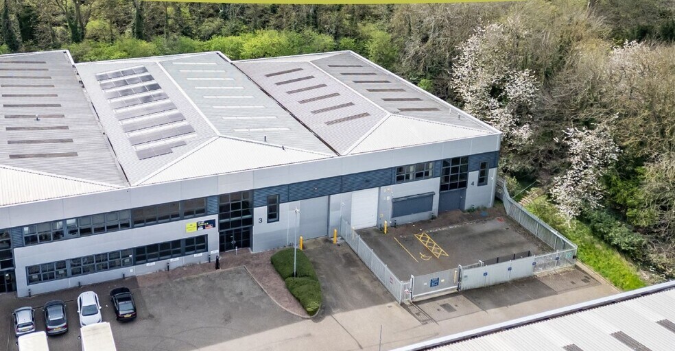 Nimbus Park, Porz Ave, Dunstable to rent - Building Photo - Image 2 of 2