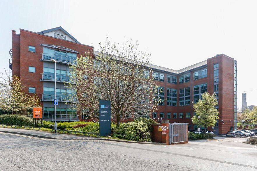 Duncombe St, Leeds for sale - Primary Photo - Image 1 of 1