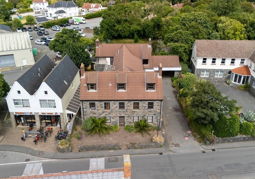 La Grande Rue, Guernsey for sale - Primary Photo - Image 1 of 1