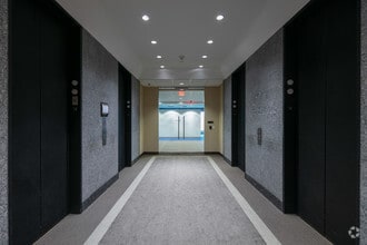 1 Ravinia Dr, Atlanta, GA to rent Interior Photo- Image 1 of 12