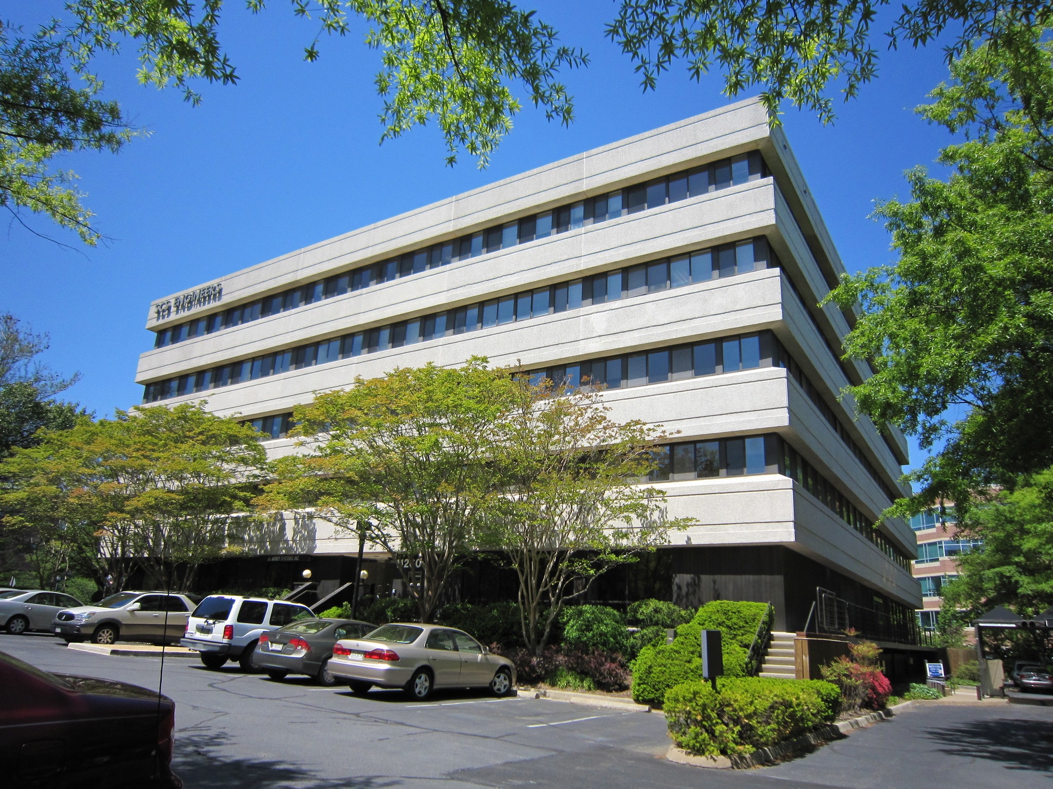 11260 Roger Bacon Dr, Reston, VA to rent Building Photo- Image 1 of 14