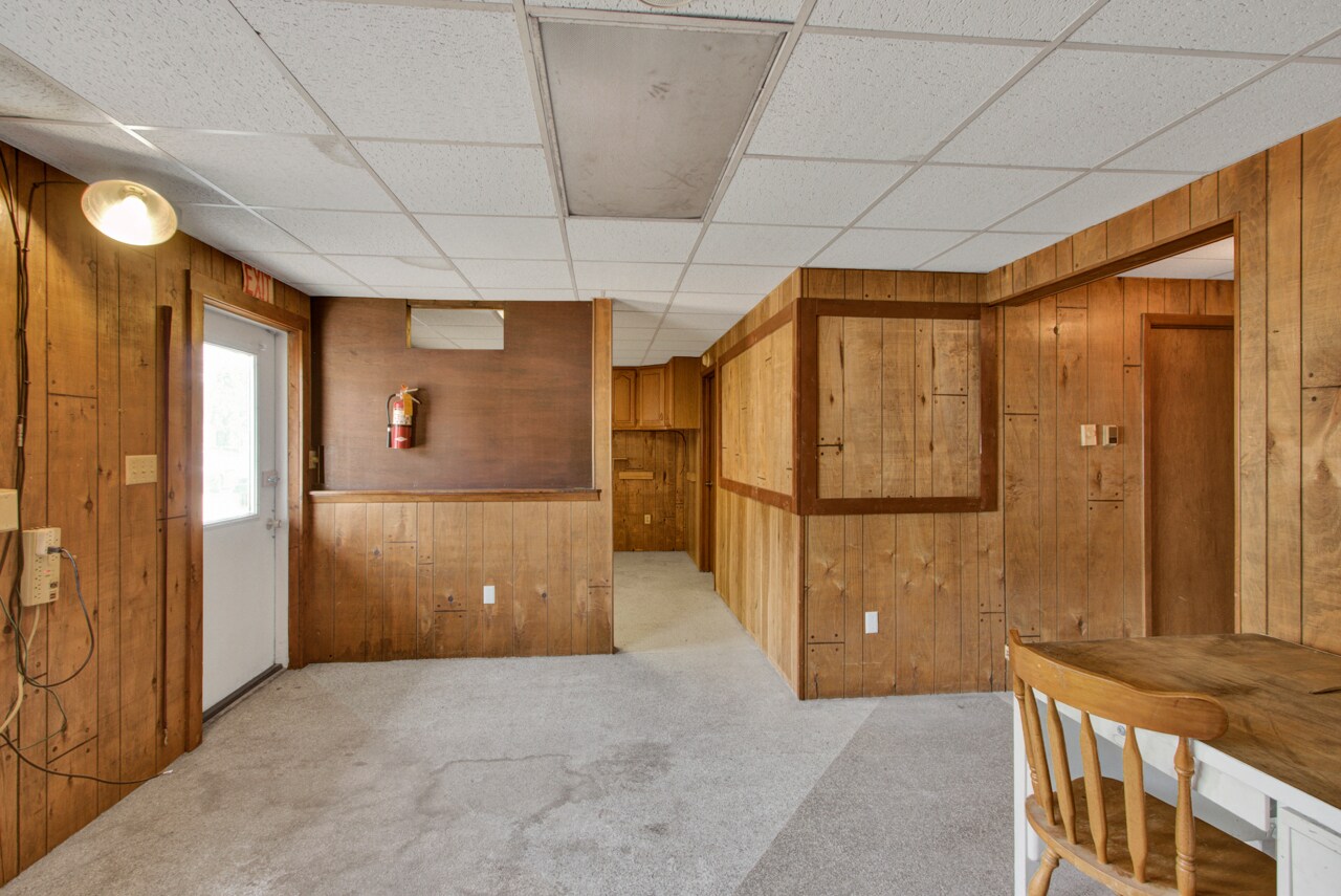 629 W Main St, Wautoma 54982 UK